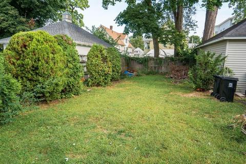 76 Monroe St, Chicopee, MA 01020 photo 17