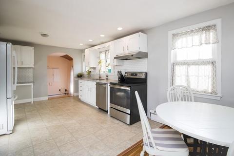 84 Sunset Dr, Raynham, MA 02767 photo 18