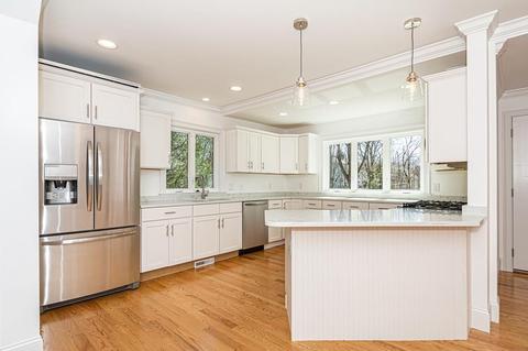 364 Lowell St, Reading, MA 01867 photo 3
