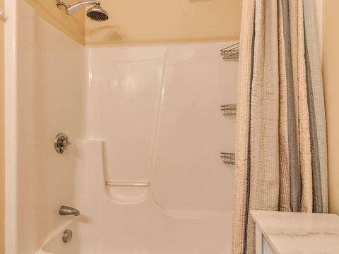 21 Maplewood Ave #D, Gloucester, MA 01930 photo 11