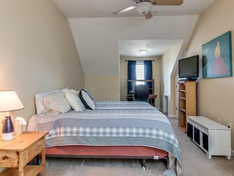 21 Maplewood Ave #D, Gloucester, MA 01930 photo 8