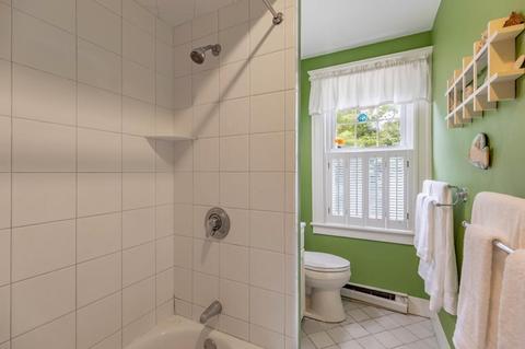 528 Great Plain Ave, Needham, MA 02492 photo 18