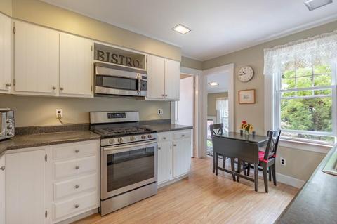528 Great Plain Ave, Needham, MA 02492 photo 14