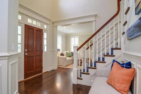 28 Thomas Rd, Wellesley, MA 02482 photo 4