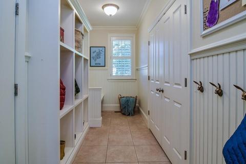 28 Thomas Rd, Wellesley, MA 02482 photo 15