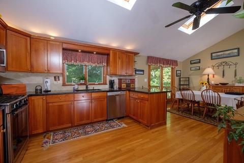 17 Jeffrey Rd, Canton, MA 02021 photo 5