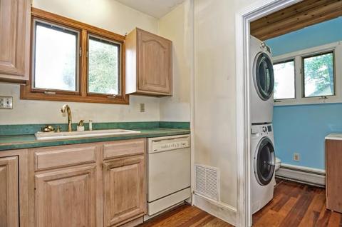 174 Hudson St, Fall River, MA 02720 photo 2