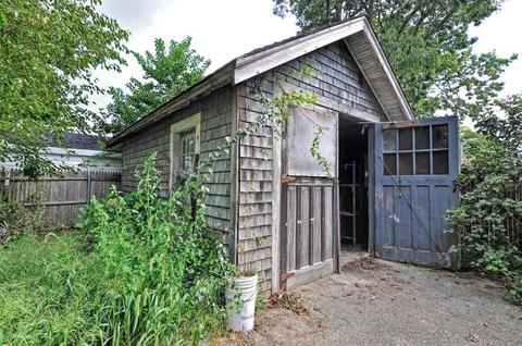 174 Hudson St, Fall River, MA 02720 photo 23
