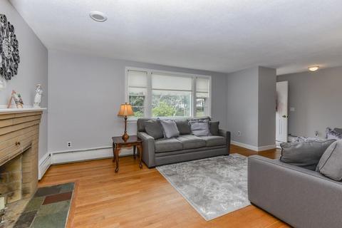 9 Stonewood Dr, Canton, MA 02021 photo 4