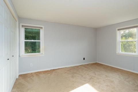96 Plain St, Easthampton, MA 01027 photo 10