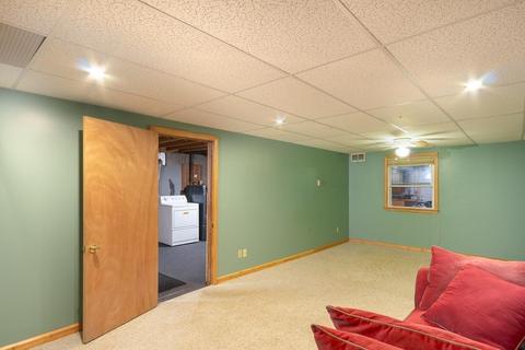 96 Plain St, Easthampton, MA 01027 photo 16