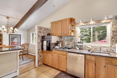 33 Walnut St, Millis, MA 02054 photo 11