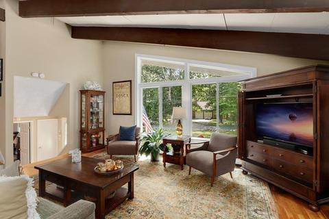 33 Walnut St, Millis, MA 02054 photo 9