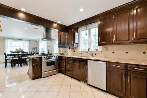 46 Winstead Ave, Dedham, MA 02026 photo 11
