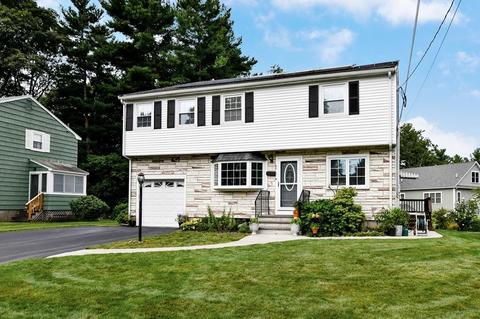 46 Winstead Ave, Dedham, MA 02026 photo 3