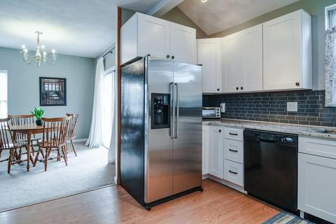 3 Bennett St, Natick, MA 01760 photo 9