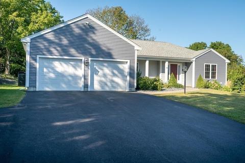 56 Pleasant St, Mendon, MA 01756 photo 31