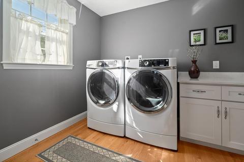 56 Pleasant St, Mendon, MA 01756 photo 23