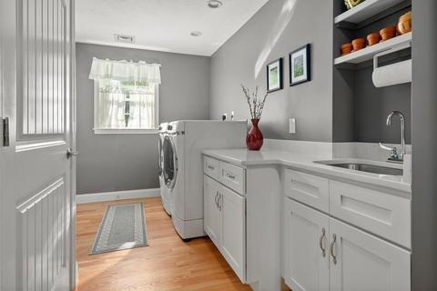56 Pleasant St, Mendon, MA 01756 photo 22