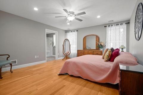 56 Pleasant St, Mendon, MA 01756 photo 14