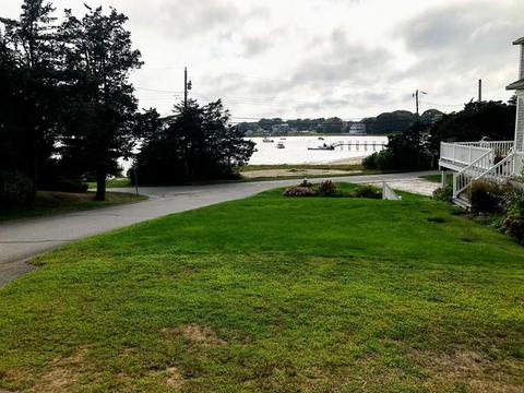 9 Park St, Bourne, MA 02559 photo 2