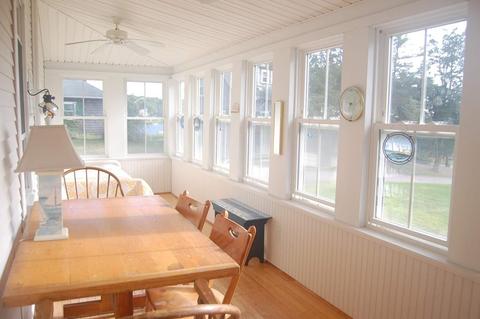9 Park St, Bourne, MA 02559 photo 4