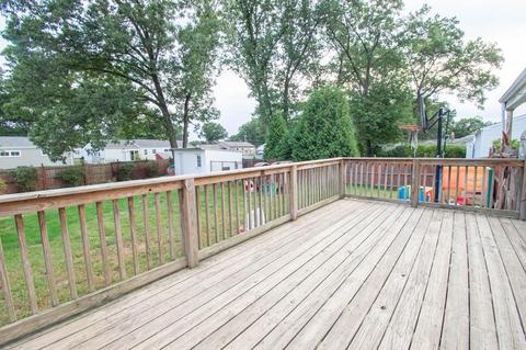 29 Daniel Dr, Chicopee, MA 01013 photo 21