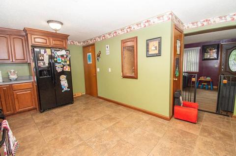 29 Daniel Dr, Chicopee, MA 01013 photo 10