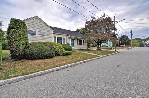 112 Pebble St, Fall River, MA 02721 photo 3