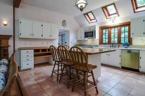 7 Wakeland Rd, Dover, MA 02030 photo 9