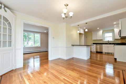 28 Ford St, Dedham, MA 02026 photo 9