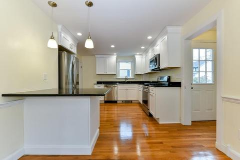 28 Ford St, Dedham, MA 02026 photo 8