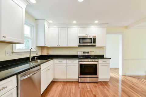 28 Ford St, Dedham, MA 02026 photo 13