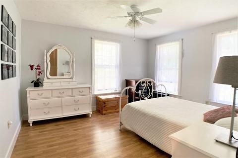 91 Glen Ave, Upton, MA 01568 photo 9