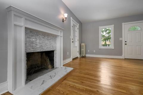89 Corona St, Springfield, MA 01104 photo 17