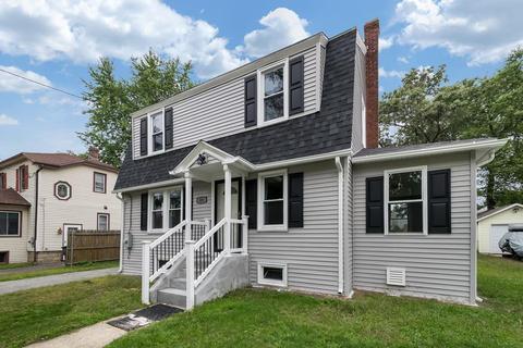 89 Corona St, Springfield, MA 01104 photo 3