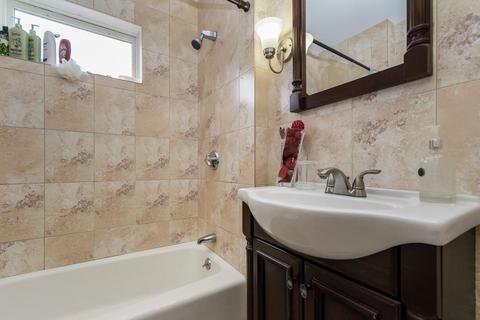 37 Parkside St, Springfield, MA 01104 photo 11