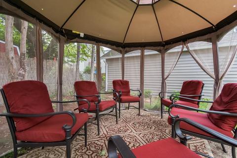 37 Parkside St, Springfield, MA 01104 photo 6