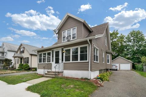 37 Parkside St, Springfield, MA 01104 photo 3