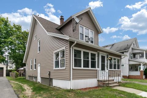 37 Parkside St, Springfield, MA 01104 photo 2