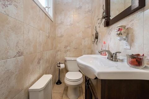 37 Parkside St, Springfield, MA 01104 photo 9