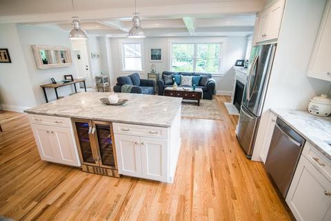 25 Lawton Rd, Needham, MA 02492 photo 9