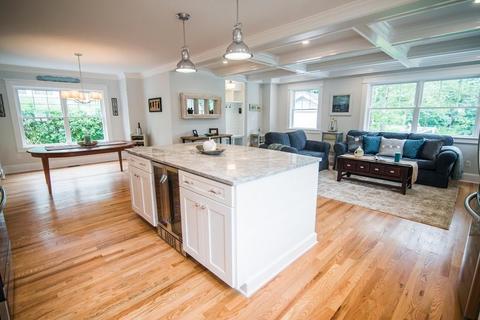 25 Lawton Rd, Needham, MA 02492 photo 8