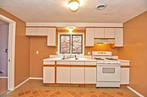 15 Cottage St, Everett, MA 02149 photo 10
