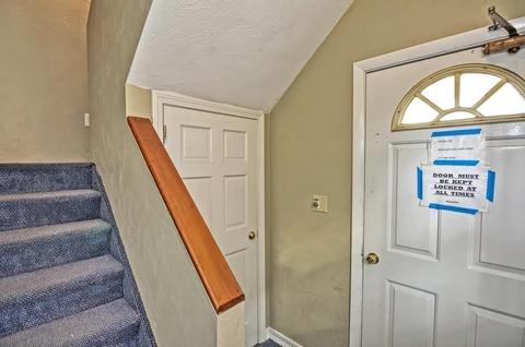 15 Cottage St, Everett, MA 02149 photo 4