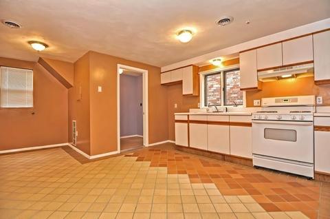 15 Cottage St, Everett, MA 02149 photo 6