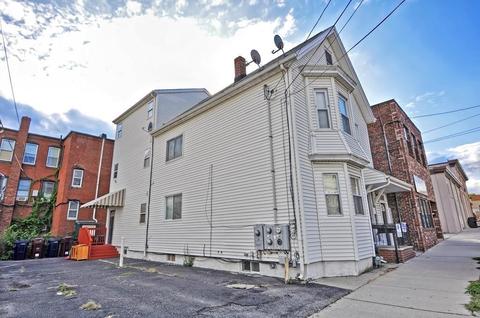 15 Cottage St, Everett, MA 02149 photo 2