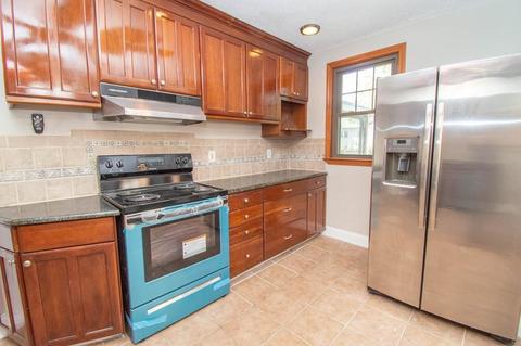 80 Chapin Ter, Springfield, MA 01107 photo 9