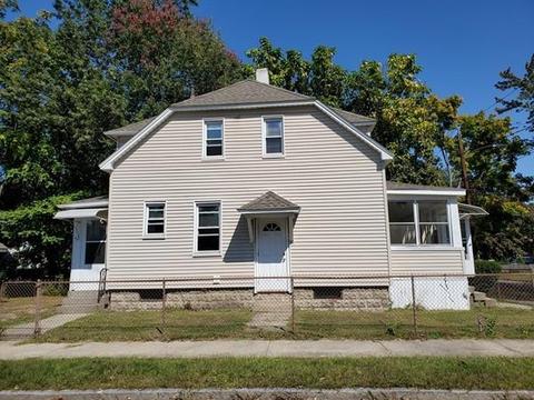28 Griffin St, Springfield, MA 01104 photo 2