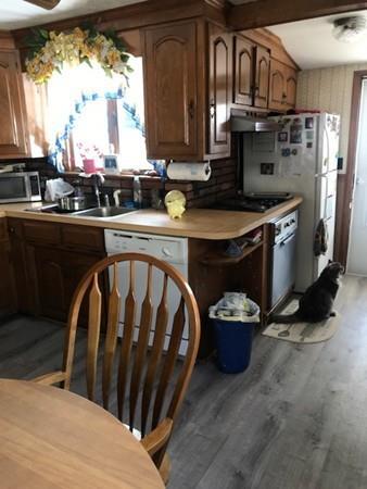 34 Georgetown St, Springfield, MA 01104 photo 5